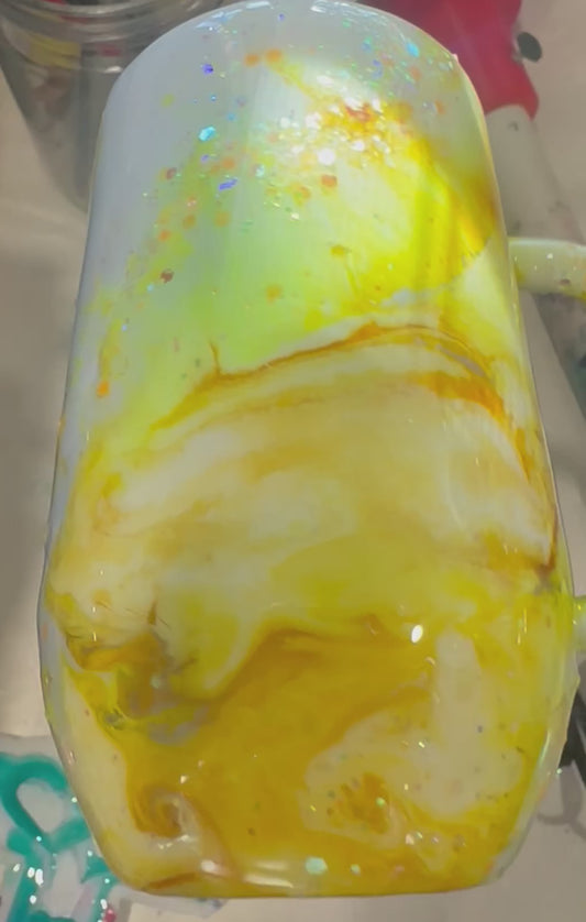 16 oz Coffee Mug – Yellow Elegance